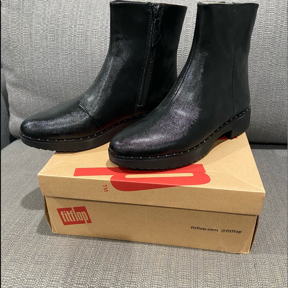Ankle boots